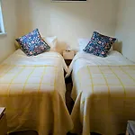 Center Gem-4bd House! *