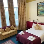 بيت ضيافة Strathallan إدنبرة