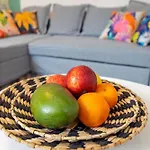 Stylish 2-bed Garden Вилла Эдинбург