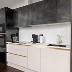 Near Transport - Hot Tub - Fireplace - Sleeps 2 Διαμέρισμα *