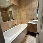 Cosy Stylish Flat - Pass The Keys Appartement