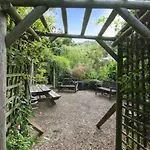 Tranquil 2 Bed Flat, Free Parking, Near Murrayfield & Centre Appartamento *