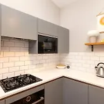 Apartment Stylish 2-bedroom In Leith