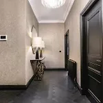 Near Transport - Hot Tub - Fireplace - Sleeps 2 * Edimburgo