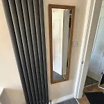 Charming Leith Retreat - Walk To The Shore * Edinburgh
