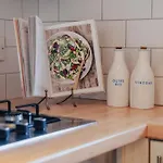 Snug 1 Bed In Edinburgh's Juniper شقة إدنبرة