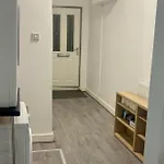 아파트 Cozy With 2 Single Beds