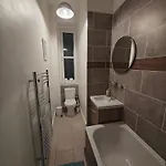 Charming Flat For Couples & Families * Edinburgh