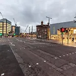 Victorian - Centre - Free Car Space