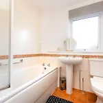 Morningside 2-bedroom - Ground Floor Διαμέρισμα