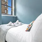 Centre 2br