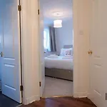 Fettes - Homely 2bd In Quiet Development شقة إدنبرة