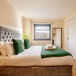 Bottom Of Royal Mile 7 Beds Sleeps 8 3 Bthrooms Édimbourg