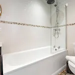 דירה Centre 2br אדינבורו