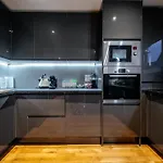 Albions Corner 6 Guests 5 Beds Free Parking Apartamento
