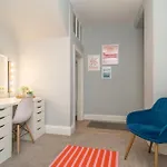 Georgian Elegance With Patio Garden West End - Pass The Keys Apartman