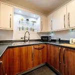 Weston's Penthouse Sleep 11, 8 Beds Free Parking Apartamento *