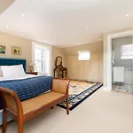 Luxury Family Flat In New Town エディンバラ