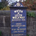 Tranquil 2 Bed Flat, Free Parking, Near Murrayfield & Centre * Edimburgo