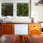 Cosy Arthurs Seat View 4 Bdrm *