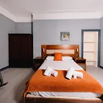 Calton Hill City-centre 3 Bdrm Эдинбург