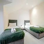 Percys Place Sleep 11, 15 Minute To Centre Free Parking Edimburgo