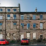 Great King Street Apartment *