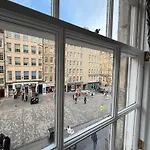 3 Royal Mile Flat Near Castle * Edinburgh
