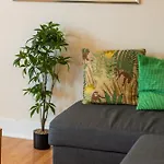 דירה Annandale 2 Bedroom - אדינבורו