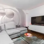 度假居 Modern Holyrood Family Retreat *