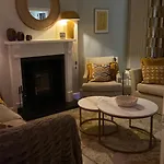 One - New To Market Appartamento