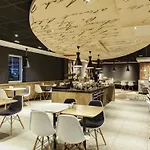 Ibis Centre Royal Mile Hotel 3*