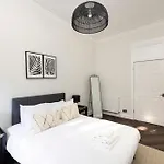 Joivy Family Flat Near Leith Apartment