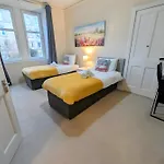 Comfy Base Lägenhet *