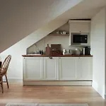 The Townhouse, Leith 4*