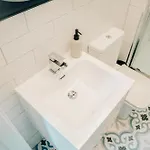 度假居 Stylish 2 Bed Centre With Parking *