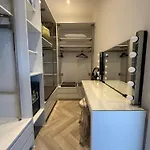 Σπίτι διακοπών Luxury Waterfront Retreat For Groups
