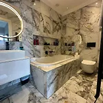 Luxury Waterfront Retreat For Groups 度假居 爱丁堡