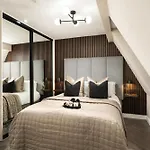 Sovo - South Lane - Centre 3*