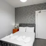Hébergement de vacances Charming Spacious - Pass The Keys *