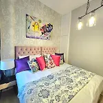 Beautiful 1 Bed Apmt- Stylish And 아파트 *
