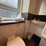 Stylish With Fast Wi-fi & Parking *