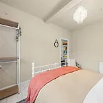 Dewar 3 Bedroom -