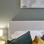 Apartamento Newly Refurbished - Parking - - 3 Guests