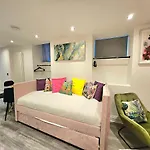 Stylish & Design Apartment- 3 Beds
