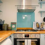 1 Bedroom In Historic Georgian Townhouse * Edinburgh