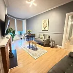 2 Bedroom Flat Near Centre * Edimburgo
