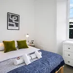 아파트 Modern - 2br Flat Near Easter Road Stadium 에든버러