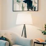 Apartamento Modern 2 Bed With Parking