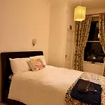 Апартаменты Luxurious Victorian 3 Bed Flat In The Heart Of Эдинбург